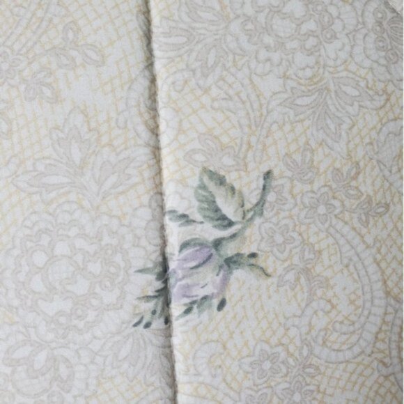 REVERSIBLE BEDDING TWIN- The BAY- Floral and Cream W large pillow case - Picture 9 of 11